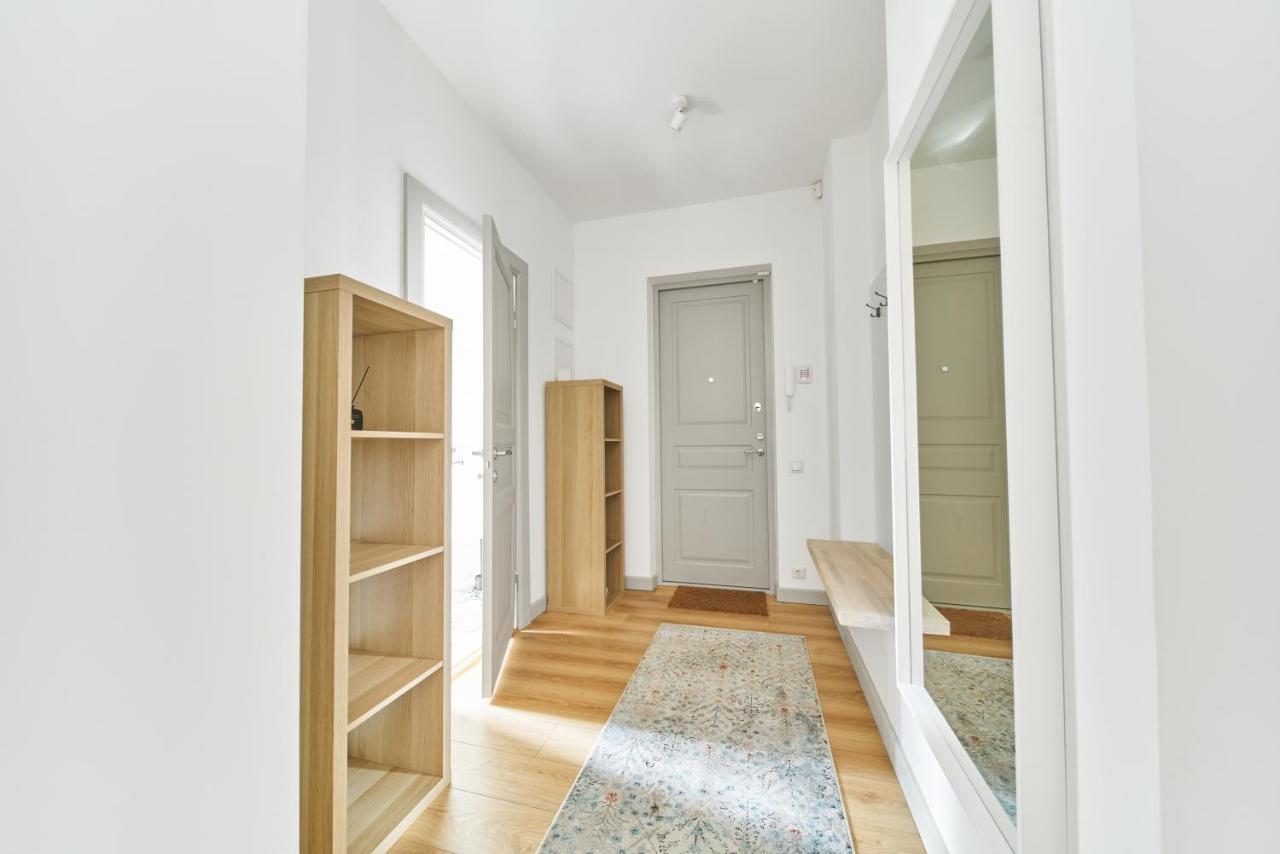 Modern Two-Bedroom Apartment, Vilnius City Centre Extérieur photo